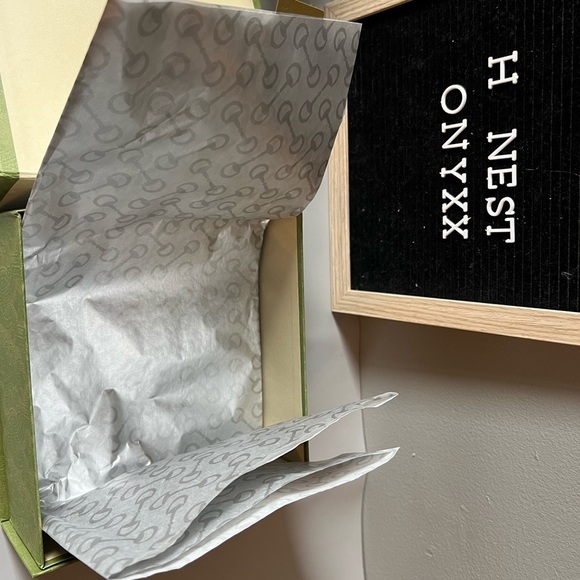 Empty Gucci box - Picture 2 of 6